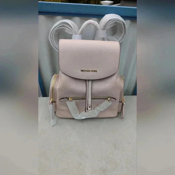 NWT Michael Kors Jet Set Item Medium Chain Leather Backpack  Powder Blush - Picture 3 of 9